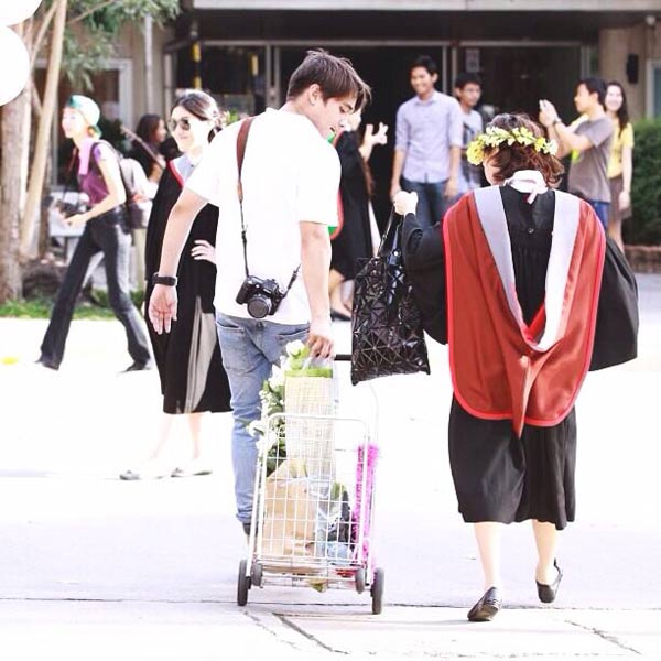 เต้ย จรินทร์พร รับปริญญา เต้ย จรินทร์พร รับปริญญา