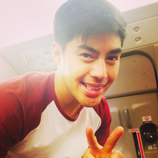 ท๊อป จรณ ถ่ายแบบญี่ปุ่น ท๊อป จรณ ถ่ายแบบญี่ปุ่น