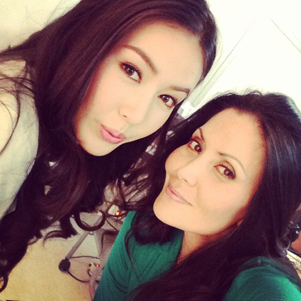 เจด้า จีน่า เจด้า จีน่า