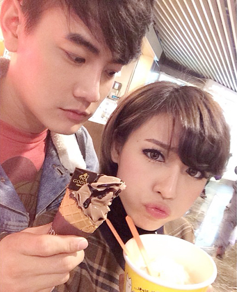 ฟลุค ซีควินท์ แอปเปิ้ล สีสะเหงียน ฟลุค ซีควินท์ แอปเปิ้ล สีสะเหงียน