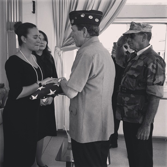 ทาทา ยัง พ่อทาทายัง ทาทา ยัง พ่อทาทายัง