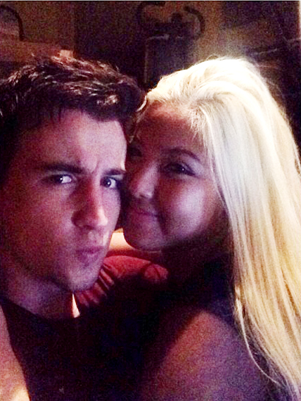 หวาย กามิกาเซ่ เบญจามิน ไบรอัน หวาย กามิกาเซ่ เบญจามิน ไบรอัน