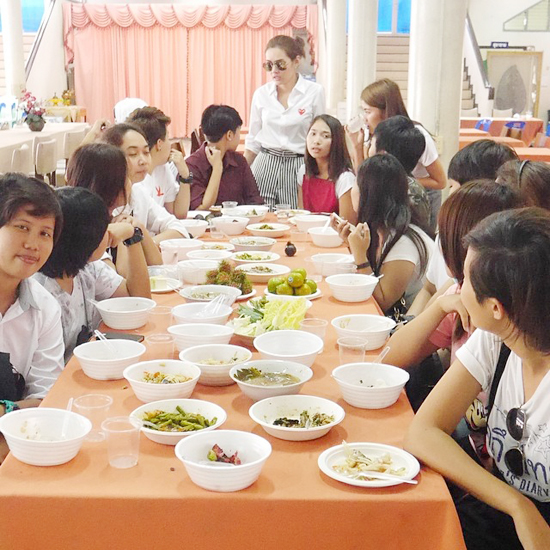 ญาญ่าหญิงฉลองวันเกิด ญาญ่าหญิงฉลองวันเกิด