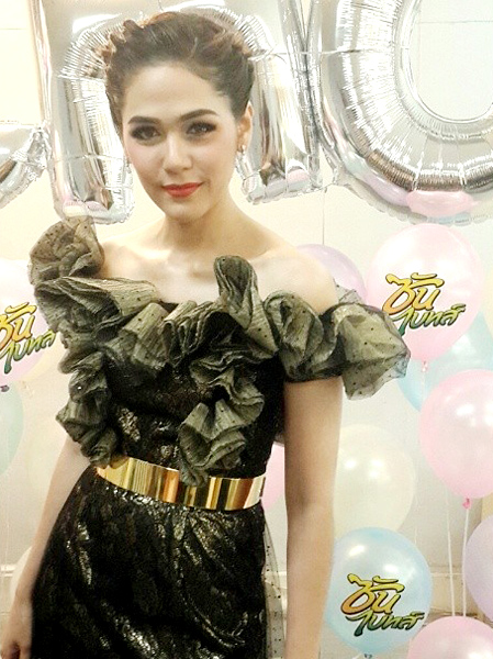 ชมพู่ อารยา ชมพู่ อารยา