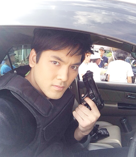 บอม ธนิน บอม ธนิน