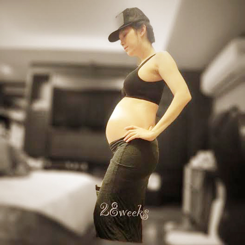 เมย์ เฟื่องอารมย์ ท้อง เมย์ เฟื่องอารมย์ ท้อง