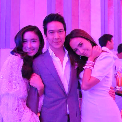 อั้ม แอมป์ อั้ม แอมป์