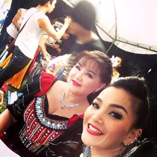 แคนดี้ รากแก่น บานเย็น รากแก่น แคนดี้ รากแก่น บานเย็น รากแก่น