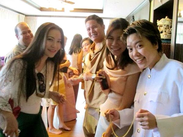 งานหมั้นป๊อก