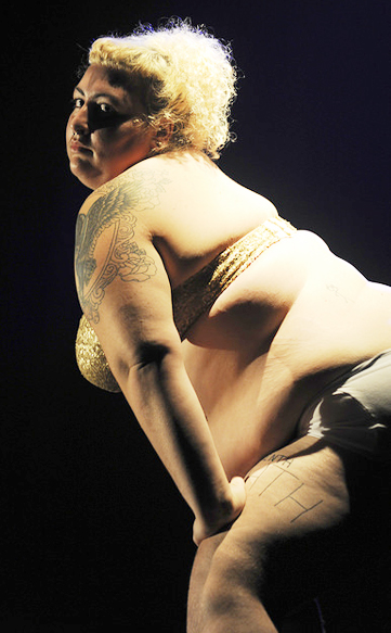 ทีมเต้นสาวพลัสไซส์ ทีมเต้นสาวพลัสไซส์