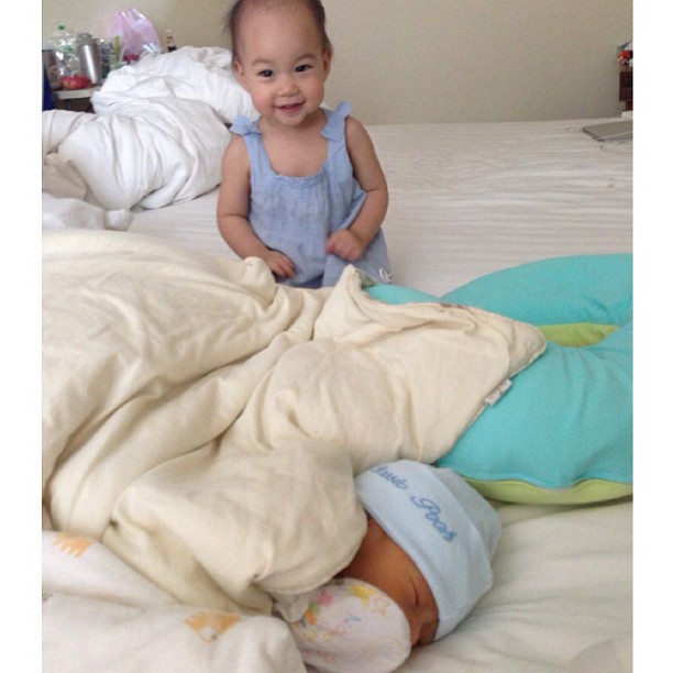 พลอย ชิดจันทร์ โชว์ภาพลูก ๆ ลงอินสตาแกรม พลอย ชิดจันทร์ โชว์ภาพลูก ๆ ลงอินสตาแกรม