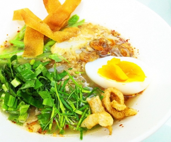 ก๋วยเตี๋ยวสุโขทัยเครื่องทรง เมนูเอาใจเด็กเส้นรสเด็ด ก๋วยเตี๋ยวสุโขทัยเครื่องทรง เมนูเอาใจเด็กเส้นรสเด็ด