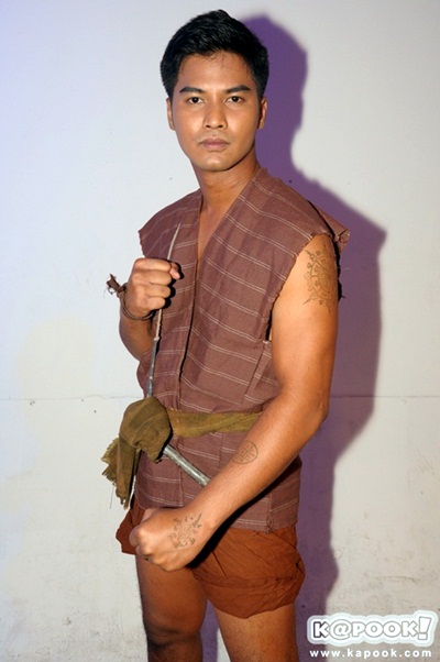 อ๋อม ไมค์ ปุ๊กลุ๊ก นาว นำทีมบวงสรวงละคร อตีตา อ๋อม ไมค์ ปุ๊กลุ๊ก นาว นำทีมบวงสรวงละคร อตีตา