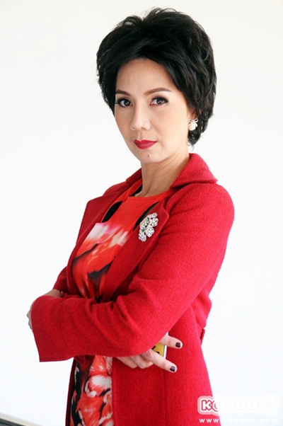 อ๋อม ไมค์ ปุ๊กลุ๊ก นาว นำทีมบวงสรวงละคร อตีตา อ๋อม ไมค์ ปุ๊กลุ๊ก นาว นำทีมบวงสรวงละคร อตีตา