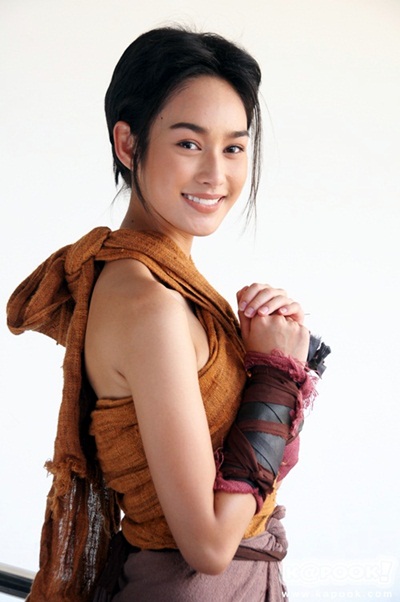 อ๋อม ไมค์ ปุ๊กลุ๊ก นาว นำทีมบวงสรวงละคร อตีตา อ๋อม ไมค์ ปุ๊กลุ๊ก นาว นำทีมบวงสรวงละคร อตีตา