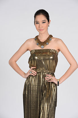 ฐิสา วริฏฐิสา ประเดิมบทสาวสุดมั่น ใน หนีก็ล่า ซ่าก็รัก ฐิสา วริฏฐิสา ประเดิมบทสาวสุดมั่น ใน หนีก็ล่า ซ่าก็รัก