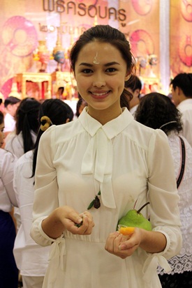 ช่อง 3 จัดพิธีครอบครูประจำปี 57 ดารานักแสดงเข้าร่วมพิธีคับคั่ง ช่อง 3 จัดพิธีครอบครูประจำปี 57 ดารานักแสดงเข้าร่วมพิธีคับคั่ง