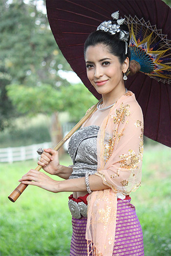 คุ้มนางครวญ หลอน !! พิ้งกี้ ยกความดีให้ สถาพร คุ้มนางครวญ หลอน !! พิ้งกี้ ยกความดีให้ สถาพร