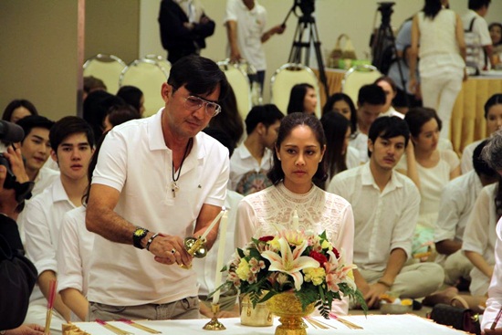 ช่อง 3 จัดพิธีครอบครูประจำปี 57 ดารานักแสดงเข้าร่วมพิธีคับคั่ง ช่อง 3 จัดพิธีครอบครูประจำปี 57 ดารานักแสดงเข้าร่วมพิธีคับคั่ง