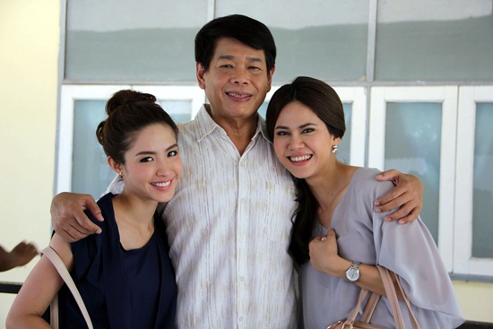 เรื่องย่อ ในม่านเมฆ เรื่องย่อ ในม่านเมฆ