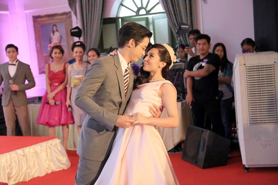 ปาร์ตี้ยามบ่ายกับคุณชายพุฒิภัทร ภาพบรรยากาศงาน ปาร์ตี้ยามบ่าย กับคุณชายธราธร