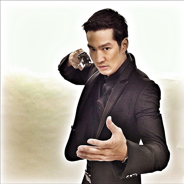 รอยรักหักเหลี่ยมตะวัน รอยรักหักเหลี่ยมตะวัน