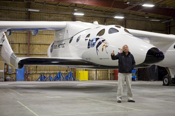 SpaceShipTwo เครื่องบินทัวร์อวกาศจาก เวอร์จิ้น กาแลคติก SpaceShipTwo เครื่องบินทัวร์อวกาศจาก เวอร์จิ้น กาแลคติก