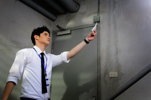ยอดมนุษย์เงินเดือน