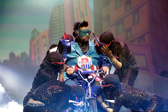 สามแยกปากหวาน ปล่อยของไม่มีกั๊ก ทิ้งทวนสงครามฮาครั้งสุดท้าย ! สามแยกปากหวาน ปล่อยของไม่มีกั๊ก ทิ้งทวนสงครามฮาครั้งสุดท้าย !