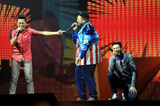 สามแยกปากหวาน ปล่อยของไม่มีกั๊ก ทิ้งทวนสงครามฮาครั้งสุดท้าย ! สามแยกปากหวาน ปล่อยของไม่มีกั๊ก ทิ้งทวนสงครามฮาครั้งสุดท้าย !