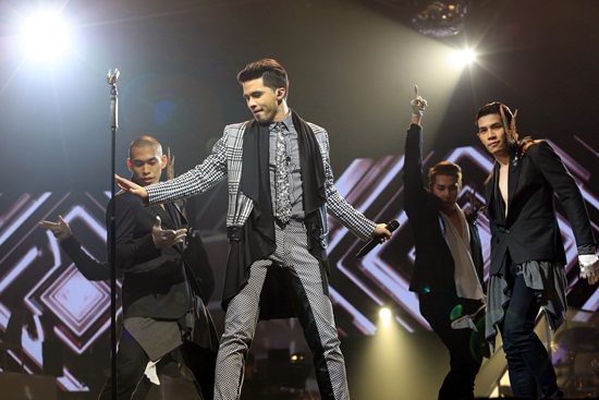 สามแยกปากหวาน ปล่อยของไม่มีกั๊ก ทิ้งทวนสงครามฮาครั้งสุดท้าย ! สามแยกปากหวาน ปล่อยของไม่มีกั๊ก ทิ้งทวนสงครามฮาครั้งสุดท้าย !