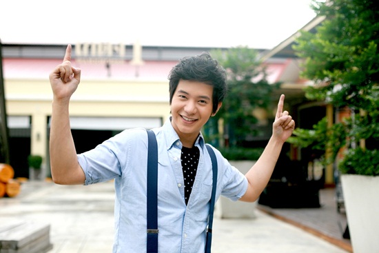 ไอซ์ ส่ง อยากโดนเป็นเจ้าของ ชวน โก๊ะตี๋-ยิปโซ เล่น MV ไอซ์ ส่ง อยากโดนเป็นเจ้าของ ชวน โก๊ะตี๋-ยิปโซ เล่น MV