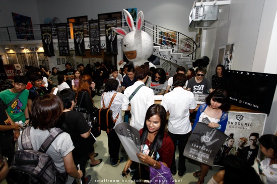 Lomosonic T Minus Zero คอนเสิร์ตใหญ่โลโมโซนิค 29 มี.ค. 57 Lomosonic T Minus Zero คอนเสิร์ตใหญ่โลโมโซนิค 29 มี.ค. 57