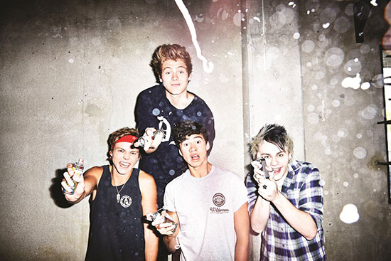 5 Seconds of Summer ส่งเพลงฮิตรับซัมเมอร์ She Looks So Perfect 5 Seconds of Summer ส่งเพลงฮิตรับซัมเมอร์ She Looks So Perfect