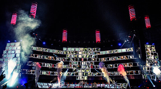 Muse ส่งซีดี-ดีวีดี บันทึกการแสดงสด พร้อมเบื้องหลังการทำงาน Muse ส่งซีดี-ดีวีดี บันทึกการแสดงสด พร้อมเบื้องหลังการทำงาน