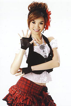 แอ๊ด เล็ก เทียรี่ นำทีมศิลปินเลี้ยงอาหารกลางวันเด็ก แอ๊ด เล็ก เทียรี่ นำทีมศิลปินเลี้ยงอาหารกลางวันเด็ก