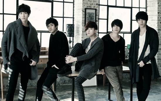 เตรียมระเบิดความมันส์ ใน FTISLAND คอนเสิร์ต 29 มี.ค. นี้ เตรียมระเบิดความมันส์ ใน FTISLAND คอนเสิร์ต 29 มี.ค. นี้