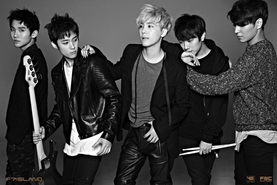 เตรียมระเบิดความมันส์ ใน FTISLAND คอนเสิร์ต 29 มี.ค. นี้ เตรียมระเบิดความมันส์ ใน FTISLAND คอนเสิร์ต 29 มี.ค. นี้