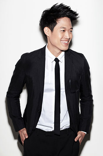 ตู่ ภพธร ชวนชมคอนเสิร์ต Flora Festival 2013 วันที่ 1 ก.พ. 57 ตู่ ภพธร ชวนชมคอนเสิร์ต Flora Festival 2013 วันที่ 1 ก.พ. 57