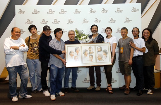 คอนเสิร์ตใหญ่ นั่งเล่น สุดประทับใจ แฟนเพลงสนุก-อิ่มบุญ คอนเสิร์ตใหญ่ นั่งเล่น สุดประทับใจ แฟนเพลงสนุก-อิ่มบุญ