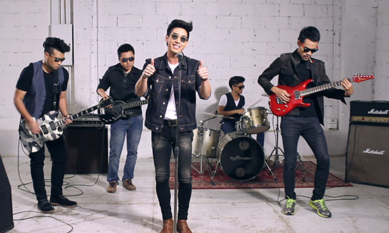 โตโน่ ภาคิน โตโน่ ภาคิน