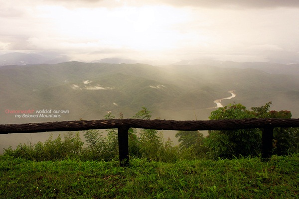 แอ่วน่าน ชมความงามของอุทยานฯ ศรีน่าน & ขุนสถาน