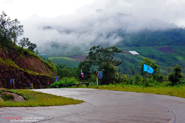 แอ่วน่าน ชมความงามของอุทยานฯ ศรีน่าน & ขุนสถาน