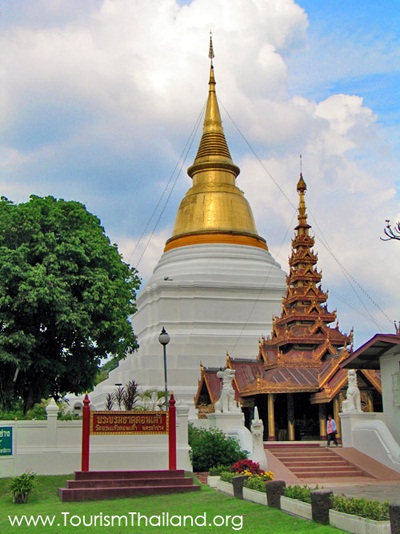 เที่ยวลำปาง วัดพระแก้วดอนเต้าสุชาดาราม