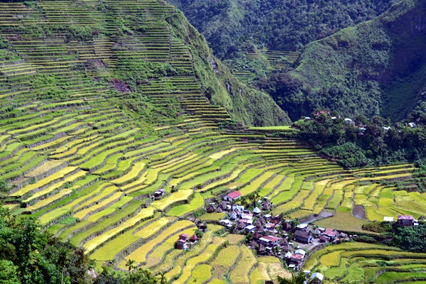 เยือนฟิลิปปินส์ กับ 10 ที่เที่ยวที่น่าสนใจ เยือนฟิลิปปินส์ กับ 10 ที่เที่ยวที่น่าสนใจ