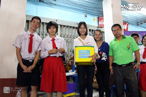 ถนนคนเดินเมืองแพร่ เสน่ห์เมืองเล็กที่หลายคนมองข้าม ถนนคนเดินเมืองแพร่ เสน่ห์เมืองเล็กที่หลายคนมองข้าม