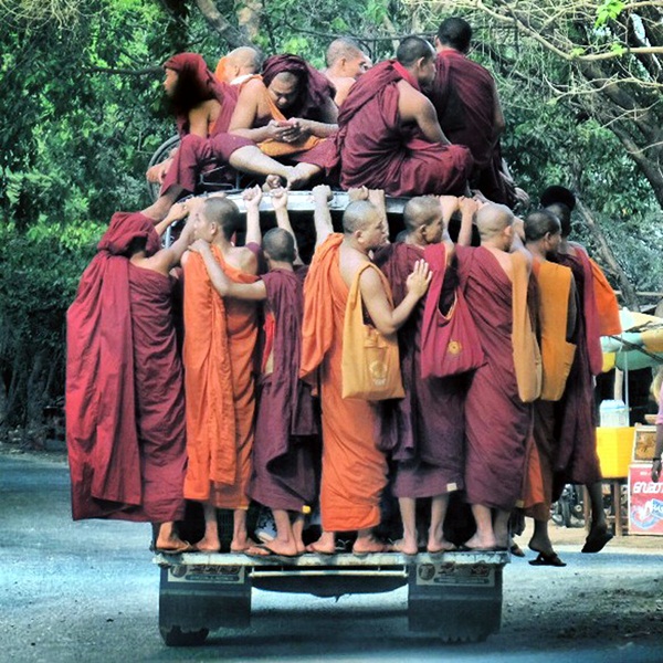สวัสดีมัณฑะเลย์ เมืองน่ารักที่มีเสน่ห์ในหลาย ๆ ด้าน สวัสดีมัณฑะเลย์ เมืองน่ารักที่มีเสน่ห์ในหลาย ๆ ด้าน