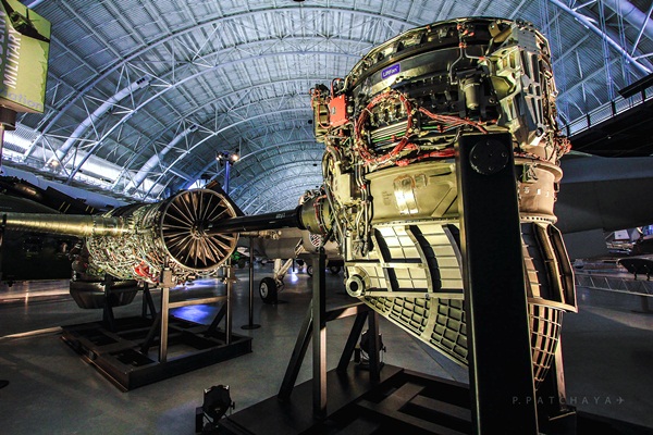 พาเที่ยว Steven F. Udvar-Hazy Center พิพิธภัณฑ์การบินและอวกาศ พาเที่ยว Steven F. Udvar-Hazy Center พิพิธภัณฑ์การบินและอวกาศ