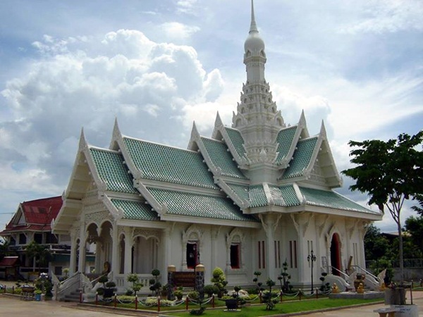 ไหว้พระเสริมดวงวันเกิด สร้างสิริมงคลให้ชีวิต ไหว้พระเสริมดวงวันเกิด สร้างสิริมงคลให้ชีวิต