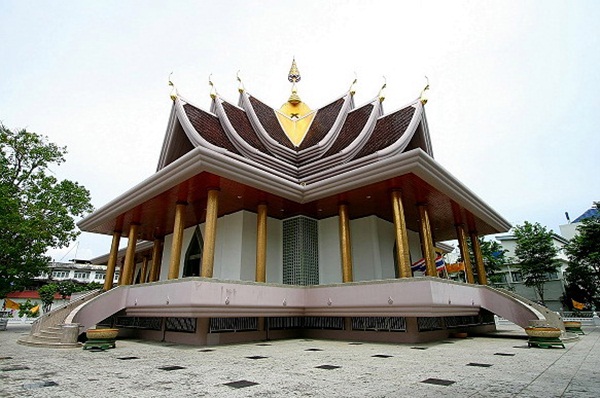 ไหว้พระเสริมดวงวันเกิด สร้างสิริมงคลให้ชีวิต ไหว้พระเสริมดวงวันเกิด สร้างสิริมงคลให้ชีวิต